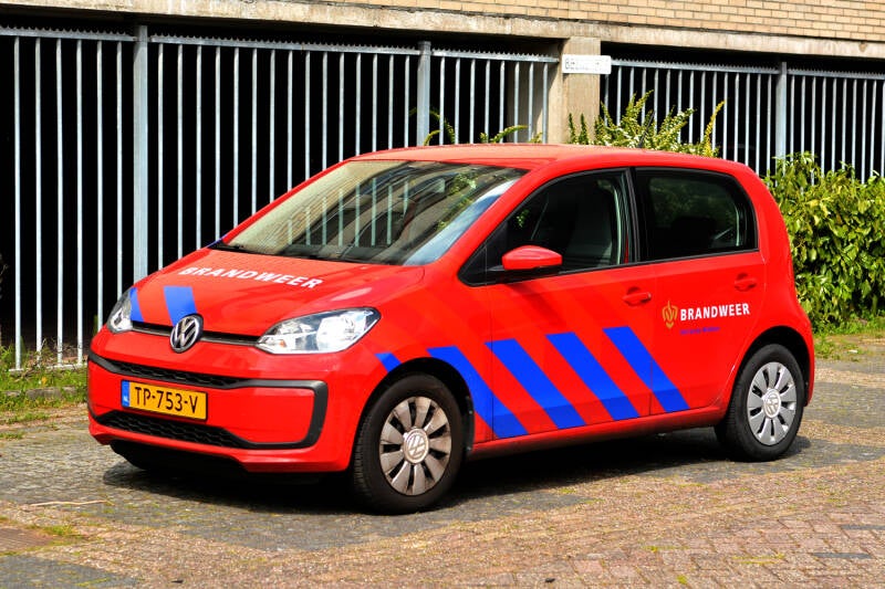 Kenteken: TP-753-V Roepnummer: Type voertuig: DA Merk &amp; Type: Volkswagen Up 1,0 Opbouw: Bouwjaar: 2018 In dienst: 2018 Uit dienst: Standplaats: Leiden - Zuid. Regionaal voertuig.