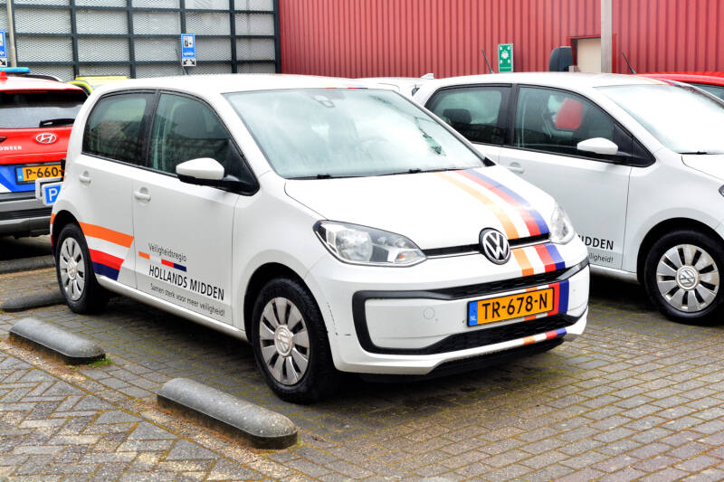 Kenteken: TR-678-N Roepnummer: Type voertuig: DA Merk &amp; Type: Volkswagen Up 1,0 Opbouw: Bouwjaar: 2018 In dienst: 2018 Uit dienst: Standplaats: Leiden - Zuid. Regionaal voertuig