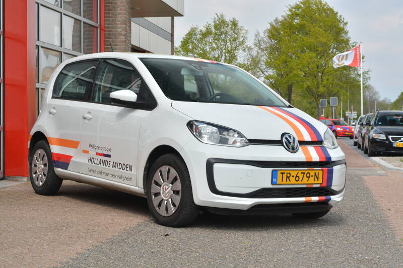 Kenteken: TR-679-N Roepnummer: Type voertuig: DA Merk &amp; Type: Volkswagen Up 1,0 Opbouw: Bouwjaar: 2018 In dienst: 2018 Uit dienst: Standplaats: Leiden - Zuid. Regionaal voertuig.