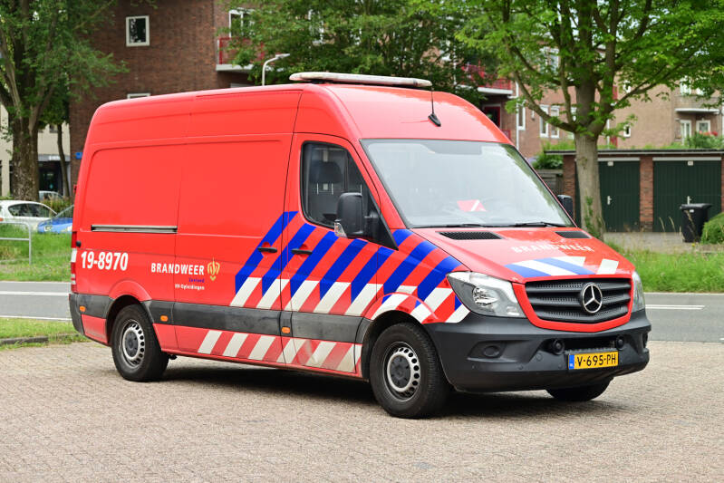 Kenteken: V-695-PH Roepnummer: 19-8970 Type voertuig: GM3 Merk &amp; Type: Mercedes Benz 314CDi36[Sprinter] Opbouw: Bouwjaar: 2018 In dienst: 2018 Uit dienst:  Regionaal inzetbaar. Standplaats Goes