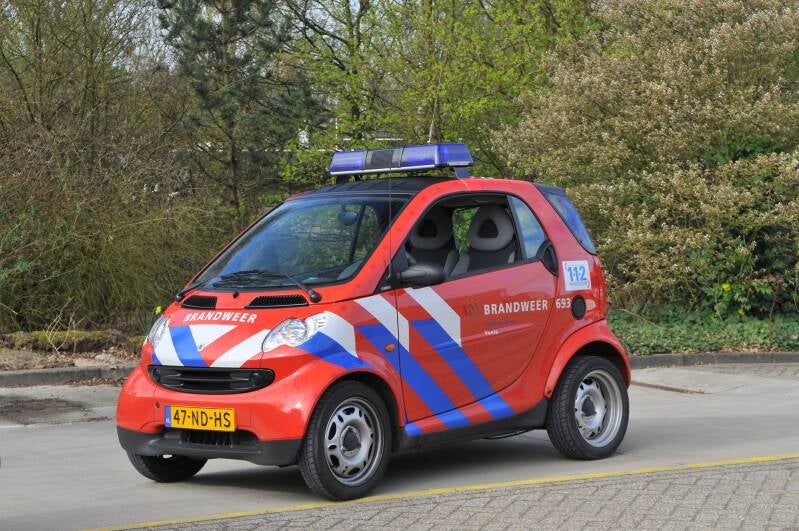Kenteken: 47-ND-HS Roepnummer: 693 Type voertuig: DA-PR Merk &amp; Type: Micro Compact Car [Smart] Opbouw: Bouwjaar: 2003 In dienst: 2003 Uit dienst: 2012