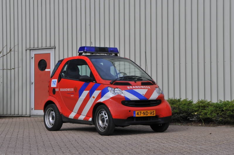 Kenteken: 47-ND-HS Roepnummer: 693 Type voertuig: DA-PR Merk &amp; Type: Micro Compact Car [Smart] Opbouw: Bouwjaar: 2003 In dienst: 2003 Uit dienst: 2012