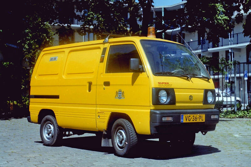 Kenteken: VG-36-PL Roepnummer: Type voertuig: PM2-PR Merk &amp; Type: Suzuki Carry 1000 Opbouw: Bouwjaar: 1991 In dienst: 1991 Uit dienst: 2007