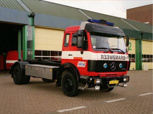 Kenteken: VG-42-YX Roepnummer: 686 Type voertuig: HA Merk &amp; Type: Mercedes Benz 1622F40 Opbouw: Leebur Bouwjaar: 1990 In dienst: 1990 Uit dienst: 2007