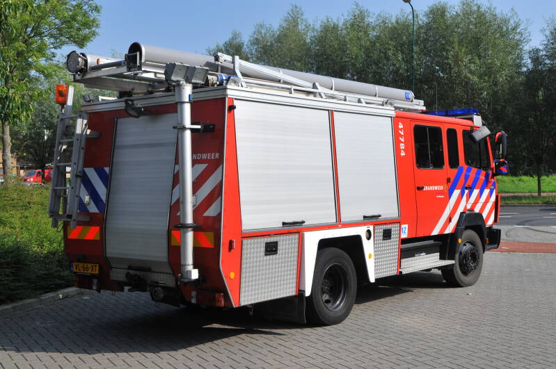 Kenteken: VL-66-XT Roepnummer: 47-784 Type voertuig: TS8 LD3000 HD250 T1500 Merk &amp; Type: Mercedes Benz 1117F37[Ecol] Opbouw: Doeschot-Rosenbauer Bouwjaar: 1991 In dienst: 2009 Uit dienst: 2010.  Reservevoertuig, afkomstig van korps Montfoort. 