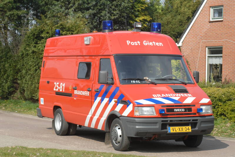 Kenteken: VL-XX-34 Roepnummer: 603 > 2581 Type voertuig: PM7 Merk &amp; Type: Iveco Daily 35.10V Opbouw: Bouwjaar: 1996 In dienst: 1996 Uit dienst: 2011