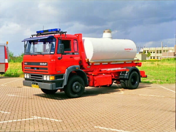 Kenteken: VP-36-DN Roepnummer: W10 > 5662 Type voertuig: HA Merk &amp; Type: DAF FFA1900NS400 Opbouw: Burg-Bennes Marrel Bouwjaar: 1992 In dienst: 1992 Uit dienst: 2017 Standplaats: Terneuzen