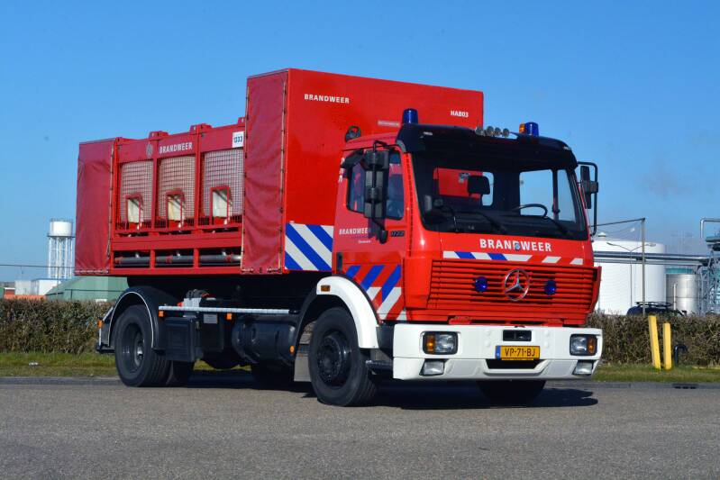 Kenteken: VP-71-BJ Roepnummer: 18-655 Type voertuig: HA Merk &amp; Type: Mercedes Benz 1722F42 Opbouw: Leebur Bouwjaar: 1991 In dienst: 2013 Uit dienst: . Overgenomen van Oud-Beijerland