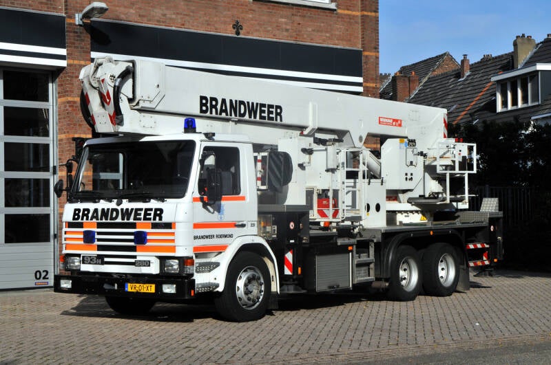 Kenteken: VR-01-XT Roepnummer: 851 Type voertuig: HW-26 Merk &amp; Type: Scania P93HL6X2Z Opbouw: Wümag STF2800 Bouwjaar: 1992 In dienst: 1992 Uit dienst: 2010