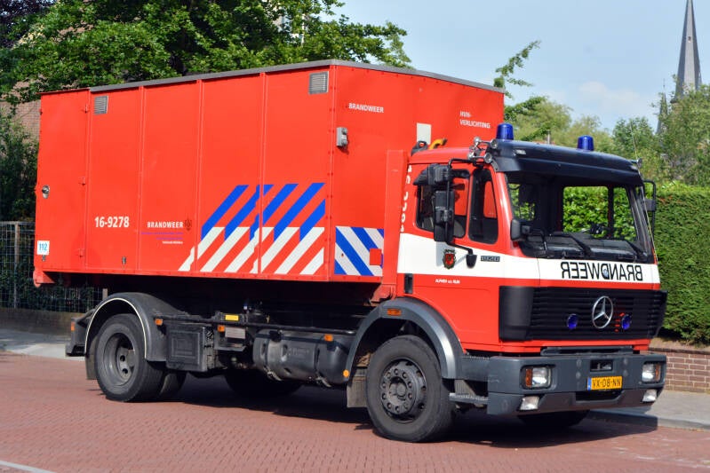 Kenteken: VX-08-NN Roepnummer: 66-860 > 16-2281Type voertuig: HA Merk &amp; Type: Mercedes Benz 1920F42 Opbouw: Leebur Bouwjaar: 1993 In dienst: 1993 Uit dienst: 2018