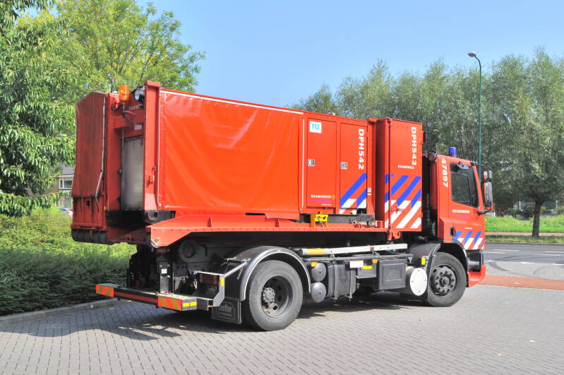Kenteken: VX-34-NJ Roepnummer: 47-897 Type voertuig: HA Merk &amp; Type: DAF FF65.210NC400 Opbouw: Leebur Bouwjaar: 1993 In dienst: 1993 Uit dienst:. Regionaal voertuig, sinds 2012 tbv afdeling UML. 