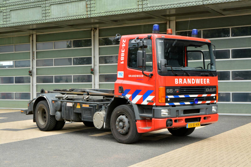 Kenteken: VX-51-NN Roepnummer: 24-3881 Type voertuig: HA Merk &amp; Type: DAF FA65.210NC400 Opbouw: Leebur Bouwjaar: 1993 In dienst: 2015 Uit dienst: 2020 Standplaats: Maastricht - Noord