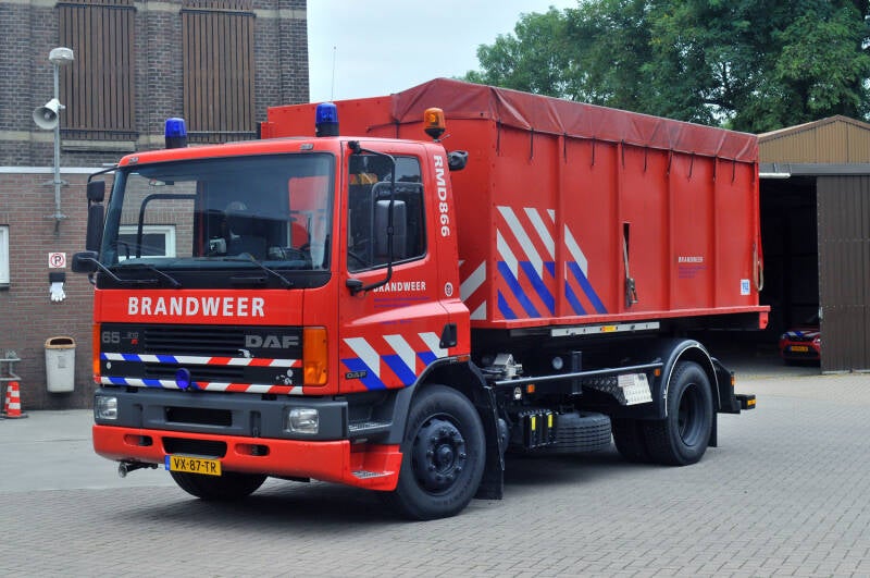 Kenteken: VX-87-TR Roepnummer: RMD866 > 23-5182 Type voertuig: HA Merk &amp; Type: DAF FA65.210NC400 Opbouw: Leebur Bouwjaar: 1993 In dienst: 2012 Uit dienst: 2017. Regionaal BiZa voertuig, afkomstig van Weert 