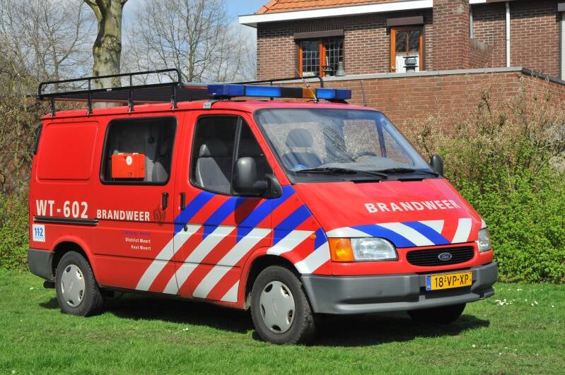 Kenteken: 18-VP-XP Roepnummer: WT602 Type voertuig: PM6 Merk &amp; Type: Ford Transit 80-2,5D Opbouw: Bouwjaar: 2000 In dienst: 2000 Uit dienst: 2012