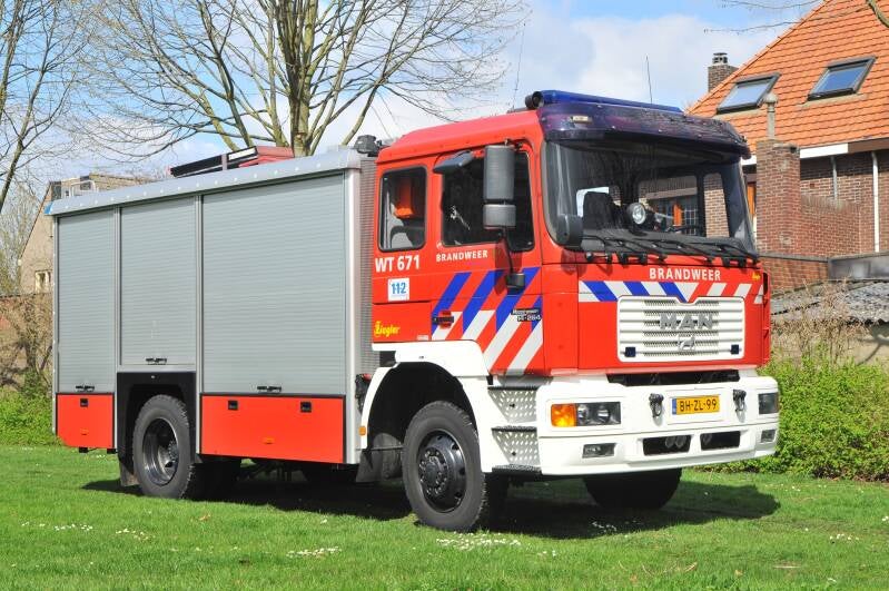 Kenteken: BH-ZL-99 Roepnummer: WT671 Type voertuig: HV-1 Merk &amp; Type: MAN 14.264MAF[M2000-InterCity] Opbouw: Ziegler Brandweertechniek Bouwjaar: 1999 In dienst: 1999 Uit dienst: 2013