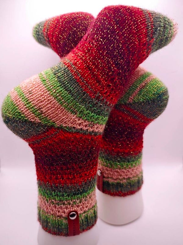 Handgestrickte Socken festlicher Glitzerlook– Größe 38/39