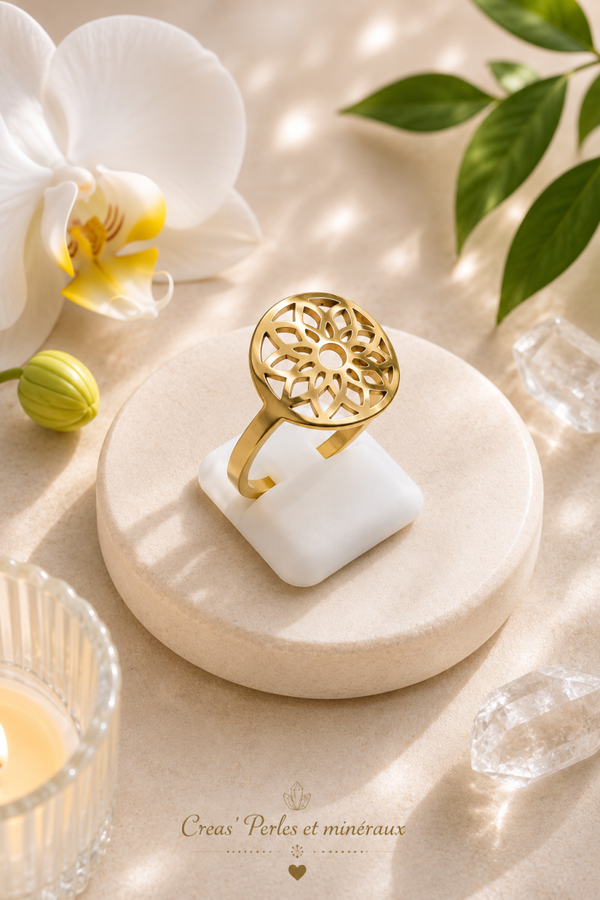 Bague en acier inoxydable fleur de soleil.