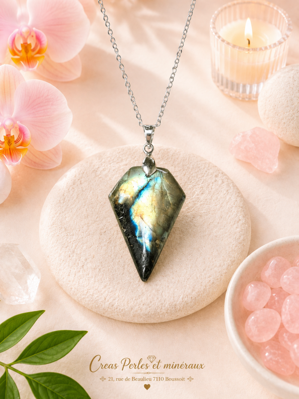 Pendentif en labradorite sur chaîne en acier inoxydable N°3