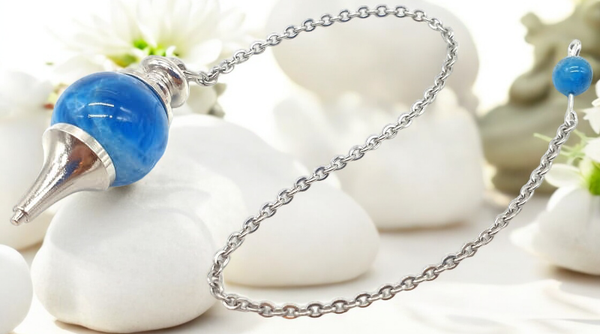 Pendule boule en apatite