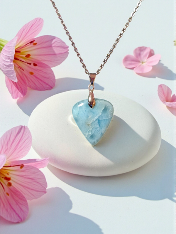 Pendentif en larimar sur chaîne en acier inoxydable N°7