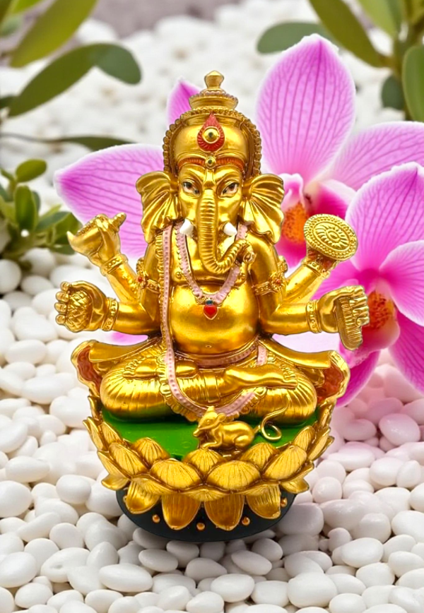 Statue Ganesh doré sur socle