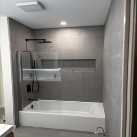 Bathtub (2025)
