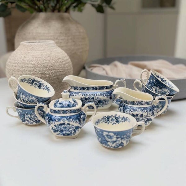 Set - Theeservies - Balmoral Enoch & Ralph B. Woods