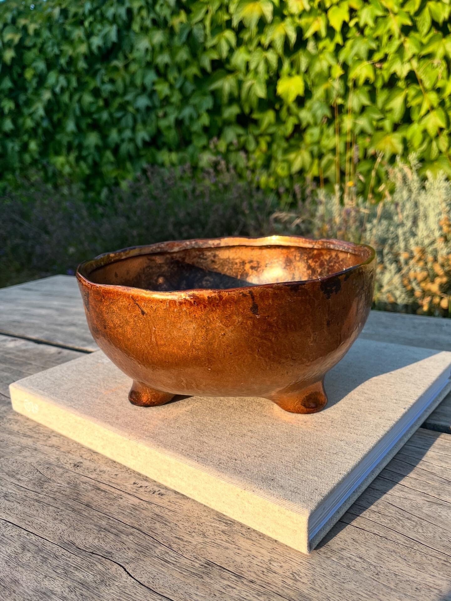 Bloempot met pootjes