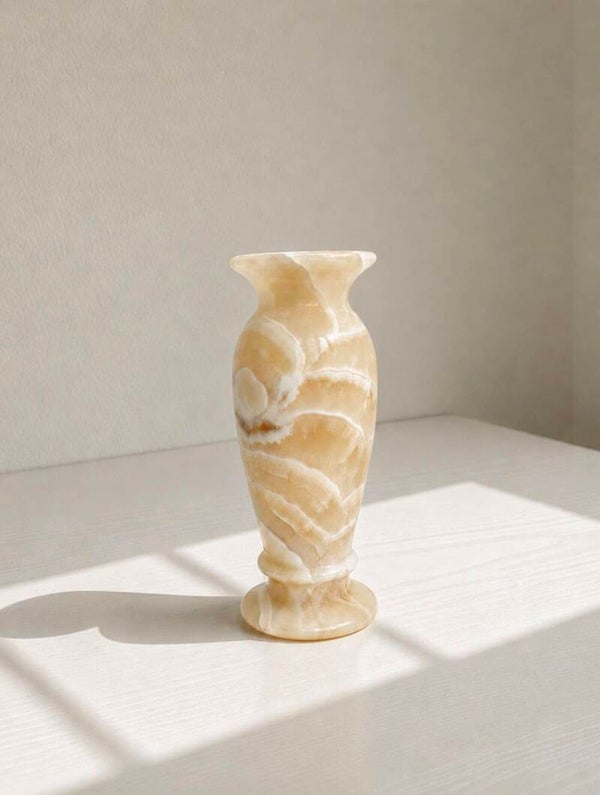 Klein vaasje beige onyx natuursteen - 1972–1978