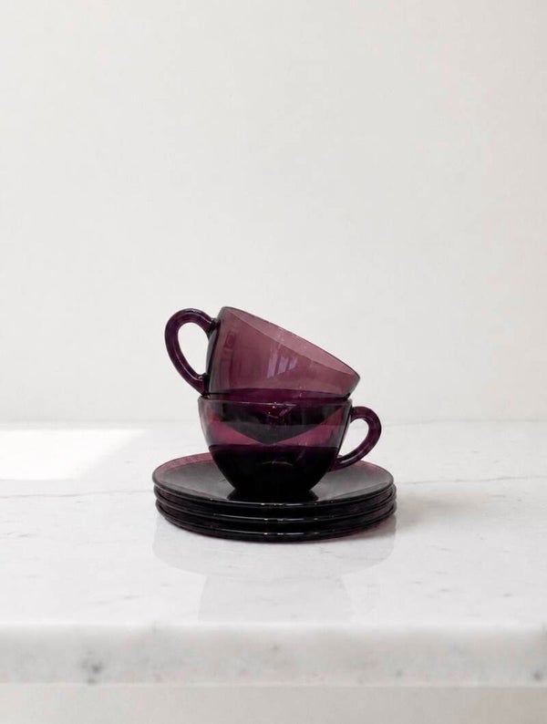Set - 2 kopjes, 4 bordjes glas ametist - 1960's