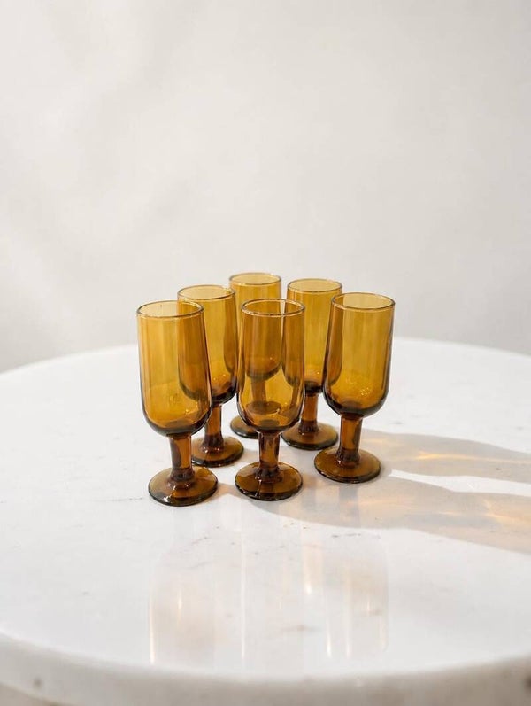 Set - 6 wijnglaasjes mondgeblazen glas amber - 1964–1969