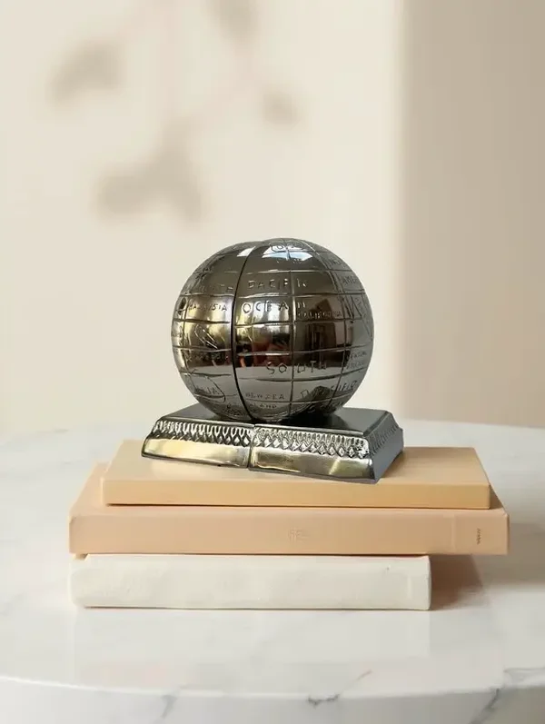 Boekensteunen wereldbol