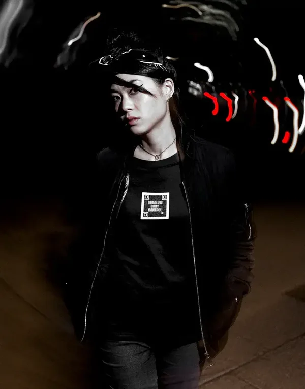 P0103_Absolute Body Control T-Shirt_QR