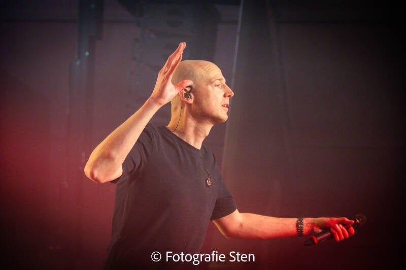 s23_1541-standard.jpg