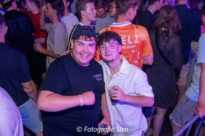 s23_5118-standard.jpg