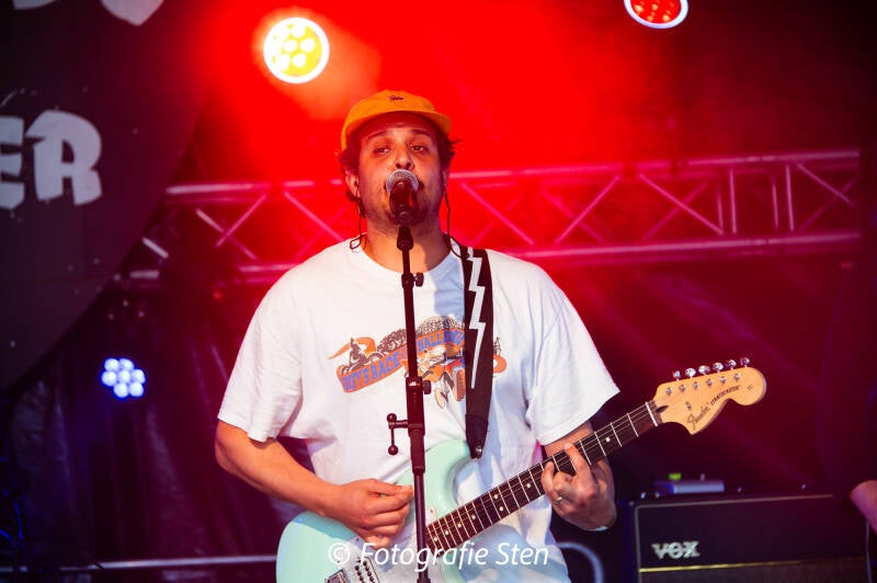 s23_5317-standard.jpg