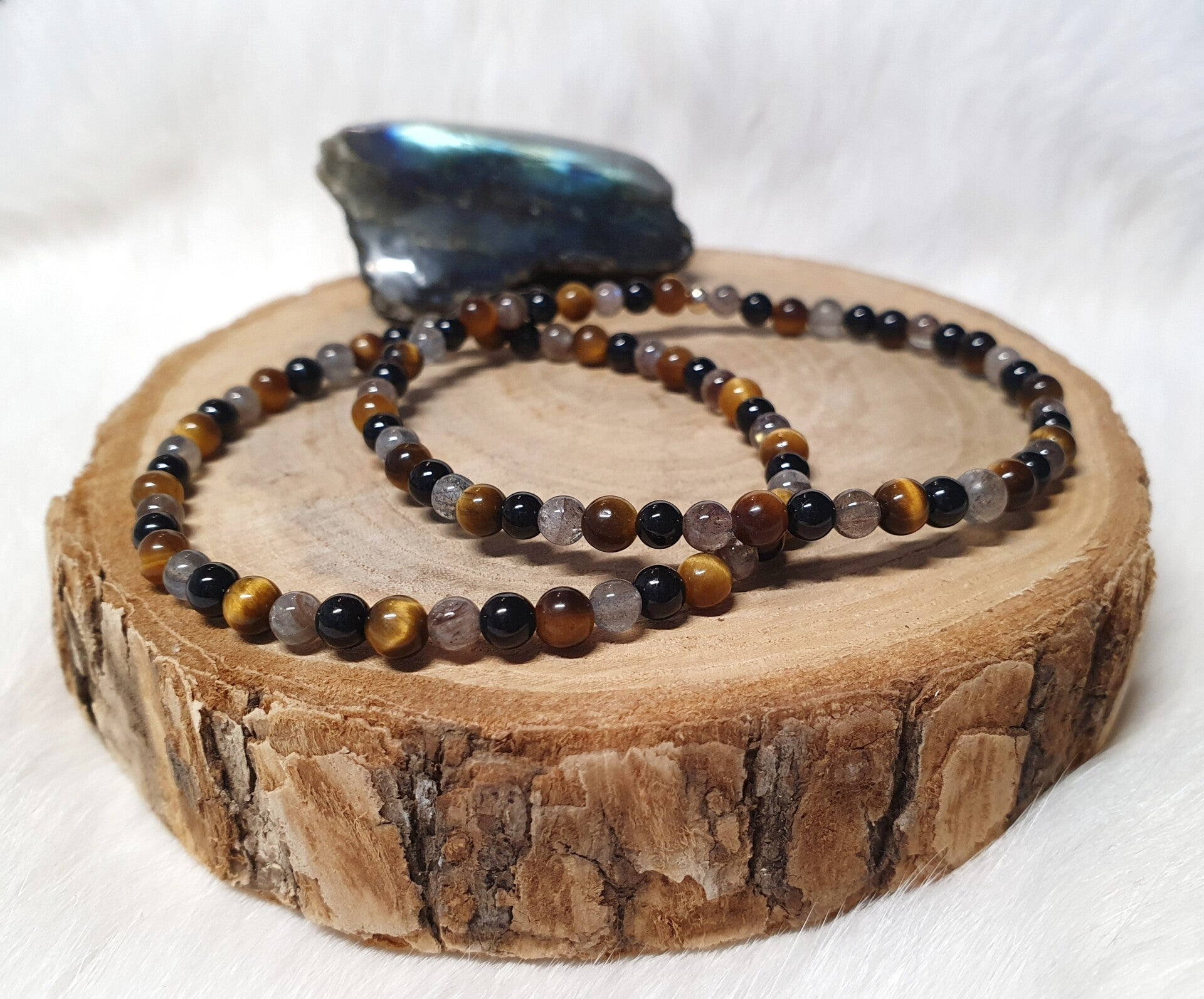 Labradoriet met tijgeroog en zwarte toermalijn