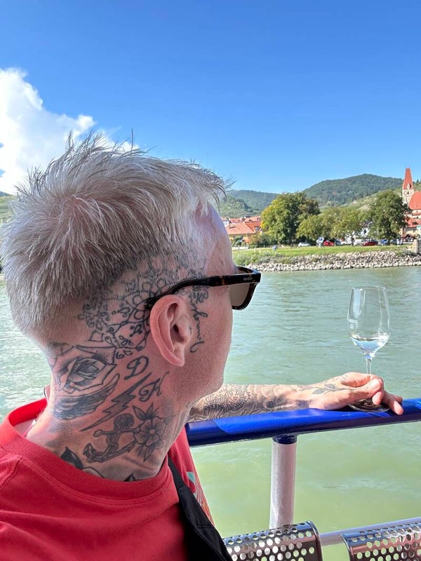 WIJN OP HET WATER