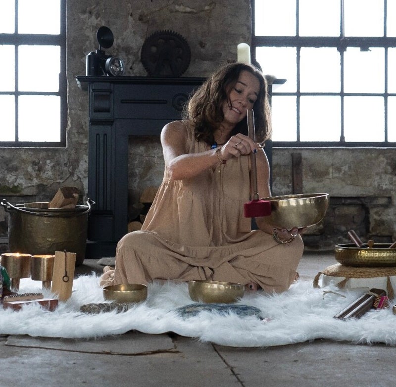 Soundhealing by brigit van Nieuwburg te Hilvarenbeek