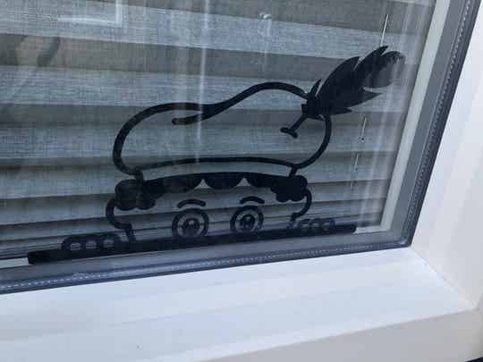 Raamsticker | Gluurpiet