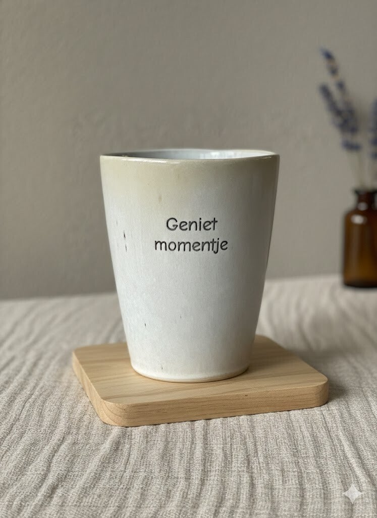 Mok met tekst groot | Off white | Gegraveerd