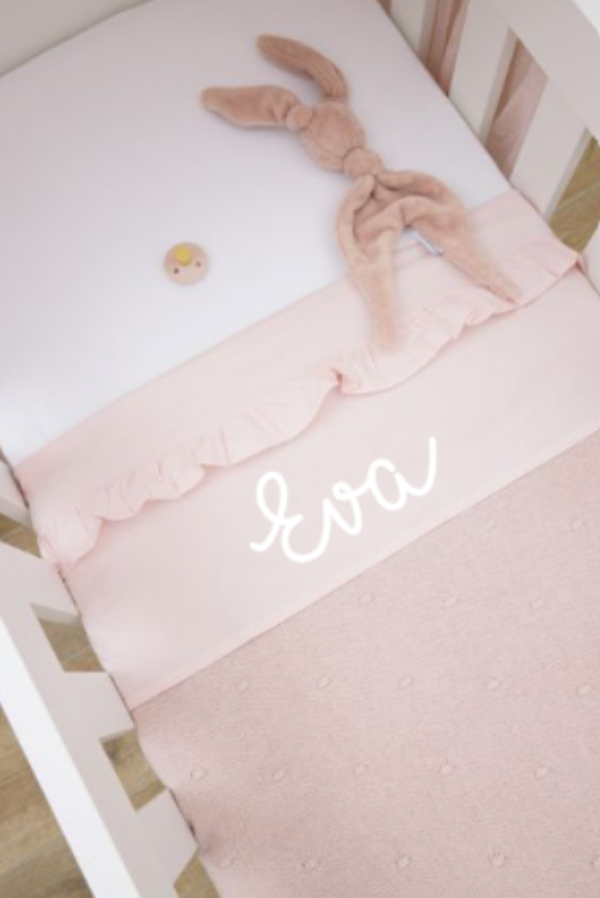 Gepersonaliseerd Lakentje met Ruffles – Soft Pink (100x150 cm)