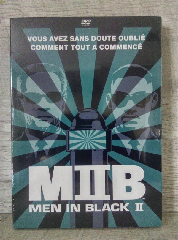 DVD MEN IN BLACK 2 - Ils sont de retour pour sauver la Planète (847)