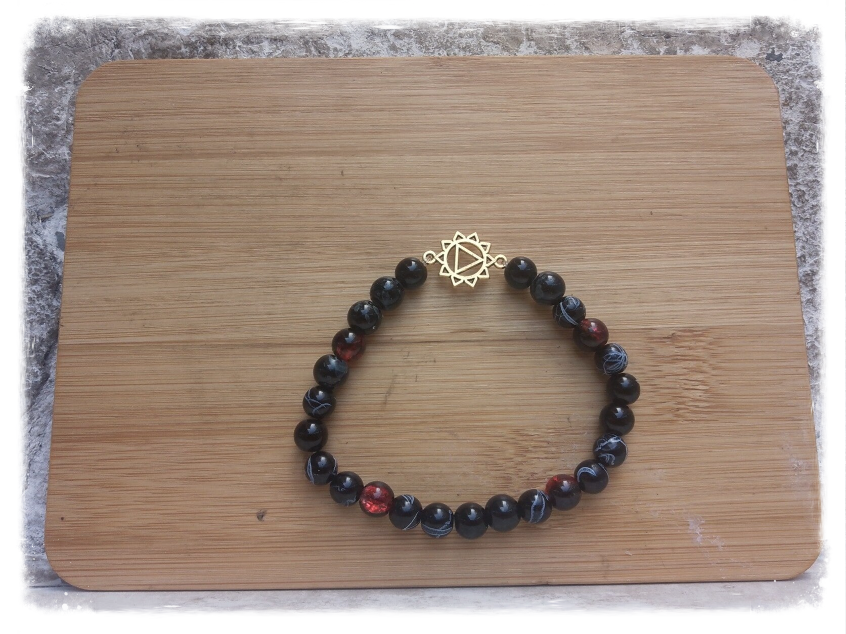 Bracelet perles noir & rouges