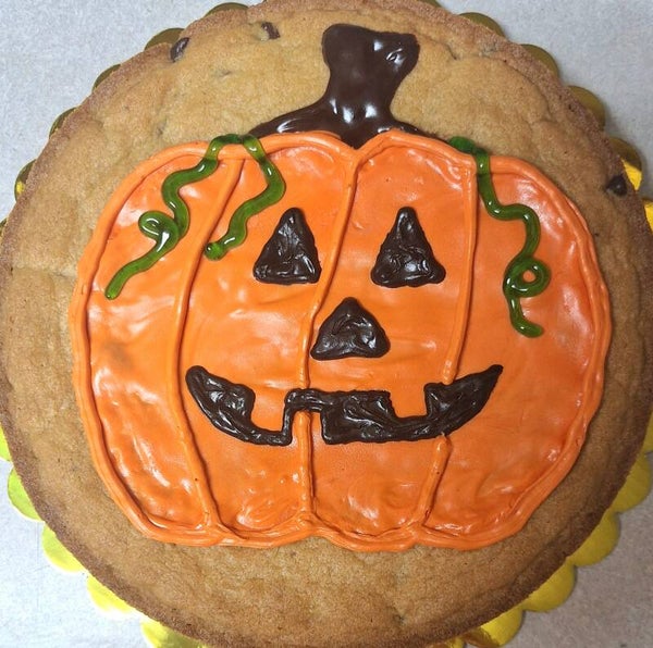 Jack-o'-Lantern Cookie Cake