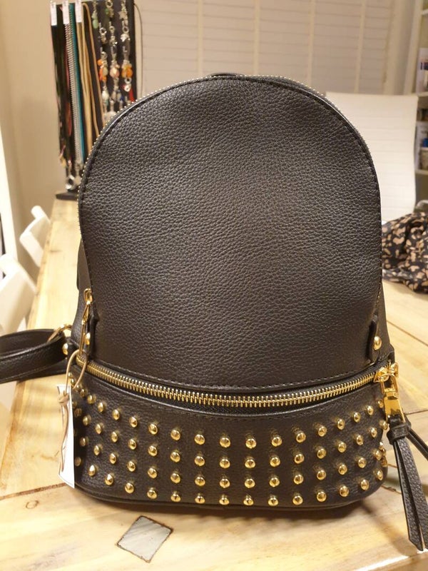 Rugtas Studs - Black