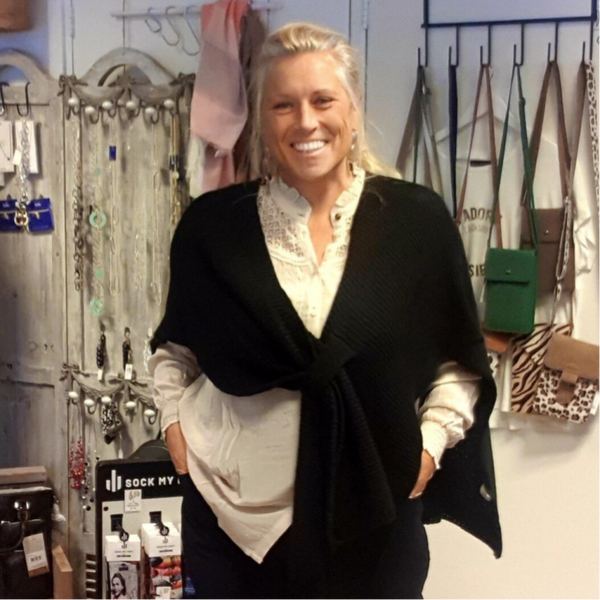 Musthave Poncho - Black