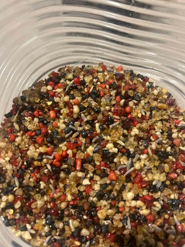 Small -loose botanical