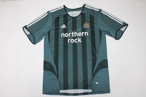 Newcastle United 2005/06 Away Shirt - Adults Small to 2XL