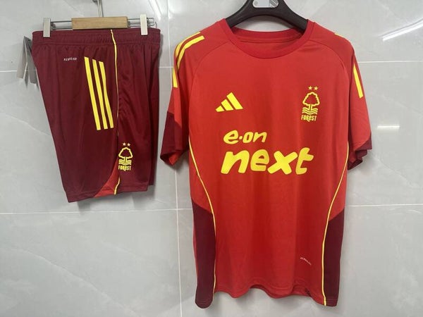 Nottingham Forest 2025/2026 Training Kit - Adults Small to 2XL